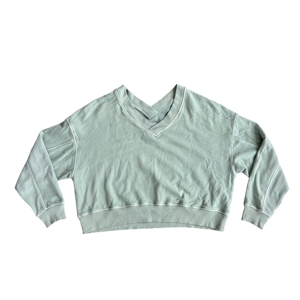 Aerie house party Medium Green V-Neck Cropped Sweatshirt Relaxed Pullover Sage - Picture 2 of 7